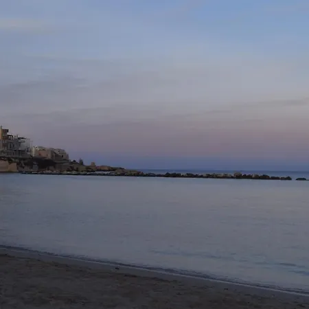 A 20 Passi Dal Mare 2 *